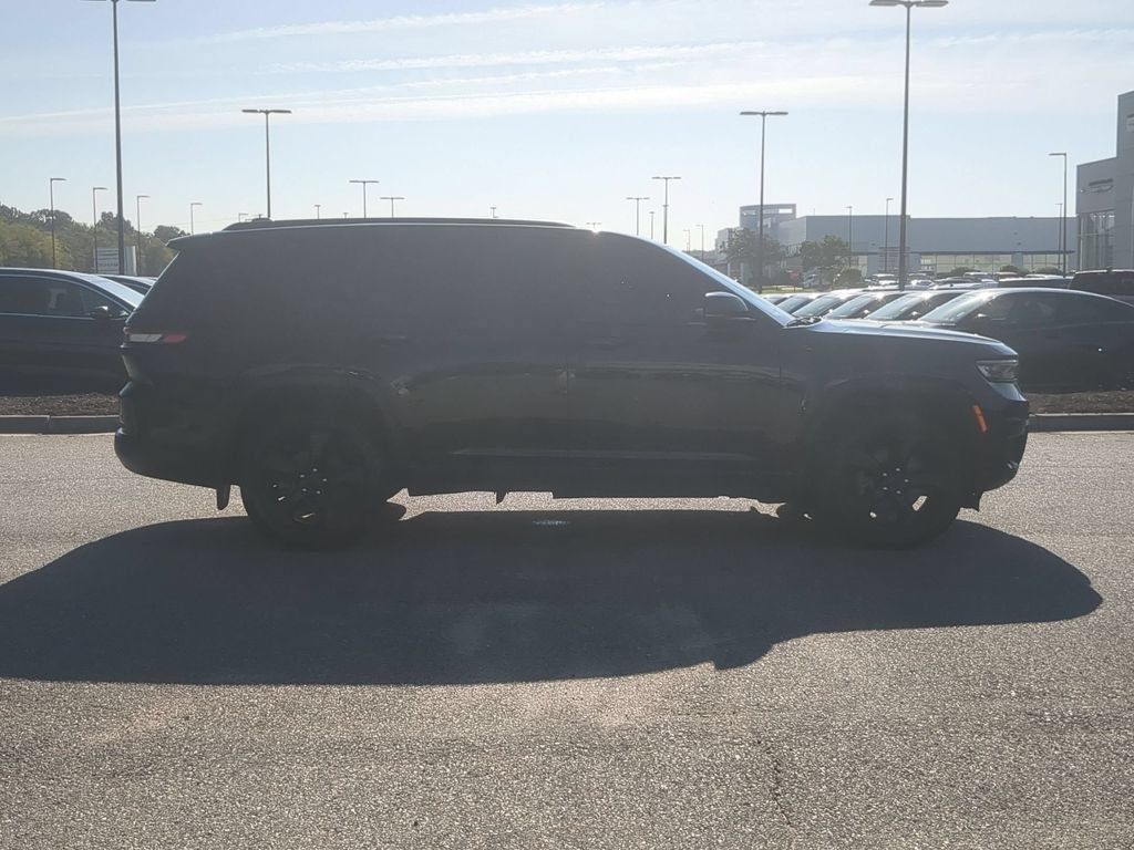 Used 2022 Jeep Grand Cherokee L Laredo AWD/4WD image 6