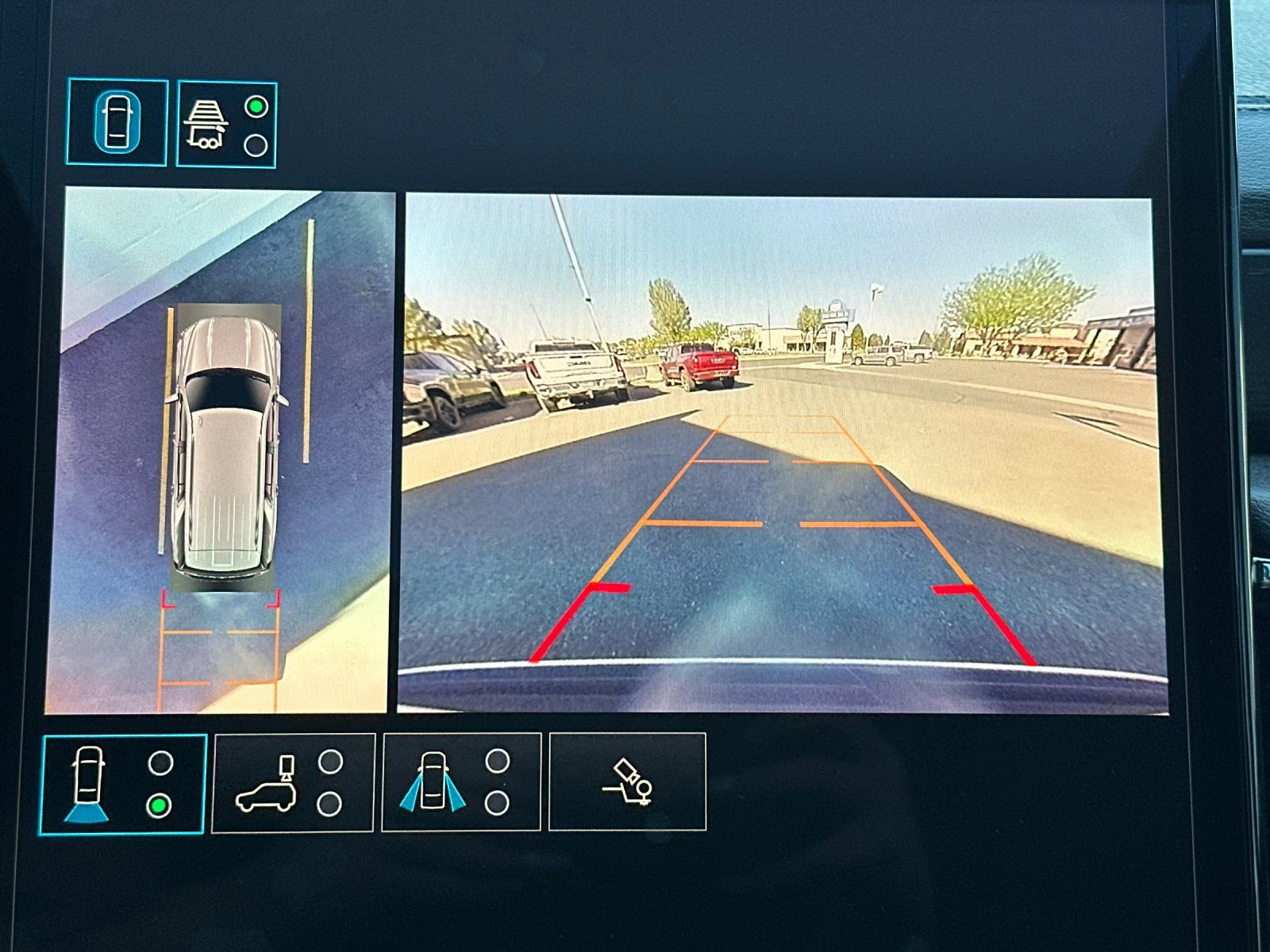 Used 2025 GMC Yukon Denali w/ Sun & Power Step Package AWD/4WD image 24