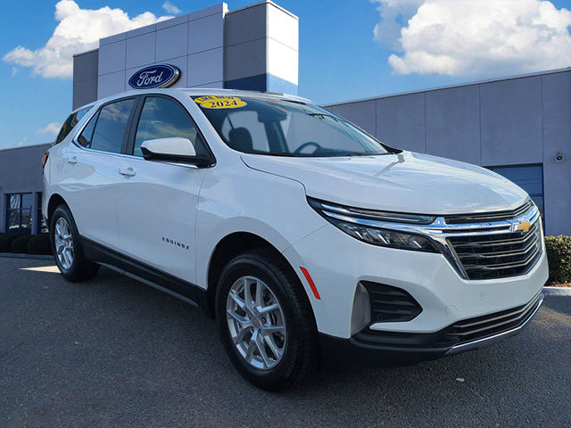 Used 2024 Chevrolet Equinox LT image 1