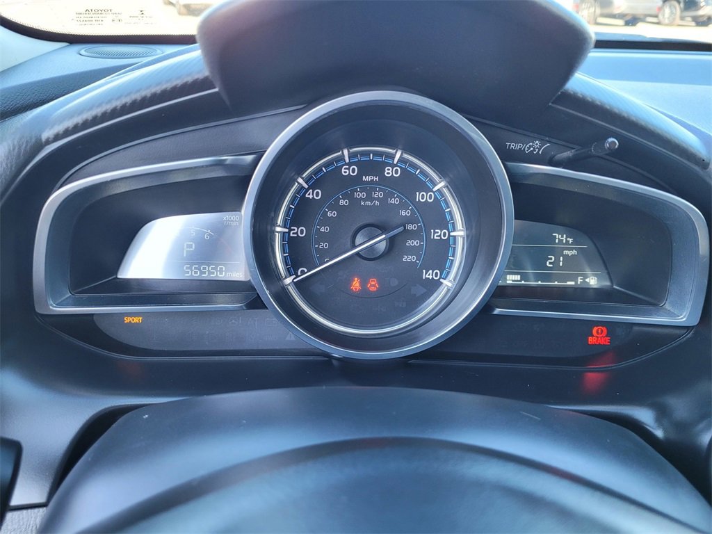 Used 2020 Toyota Yaris XLE image 24