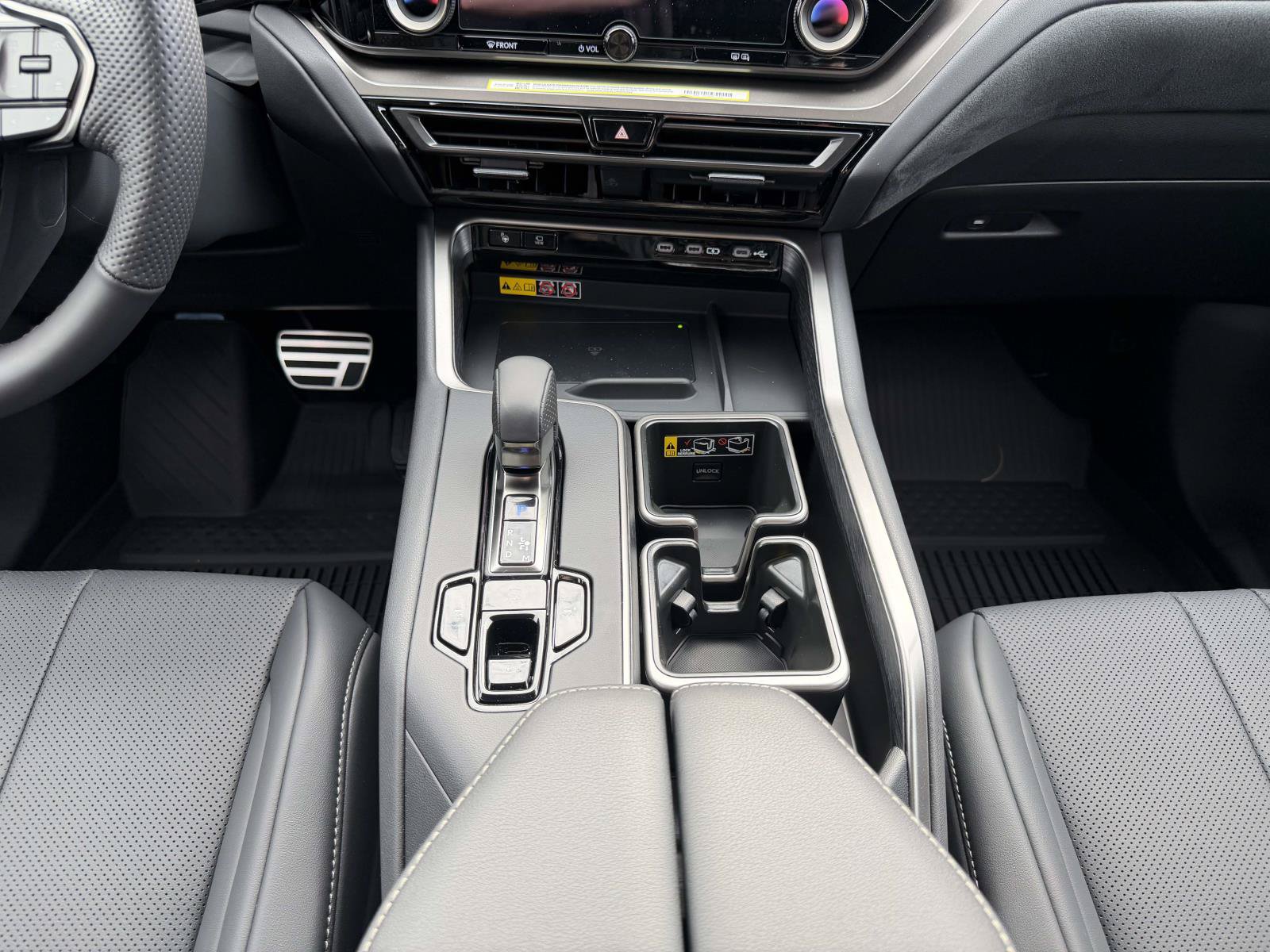 New 2026 Lexus TX 500h AWD w/ Technology Package image 15
