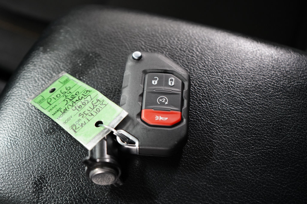 Certified 2024 Jeep Wrangler Unlimited AWD/4WD image 23