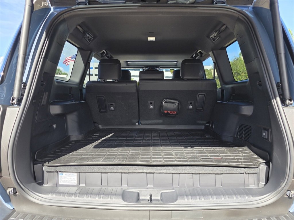 Certified 2024 Toyota Land Cruiser image 19