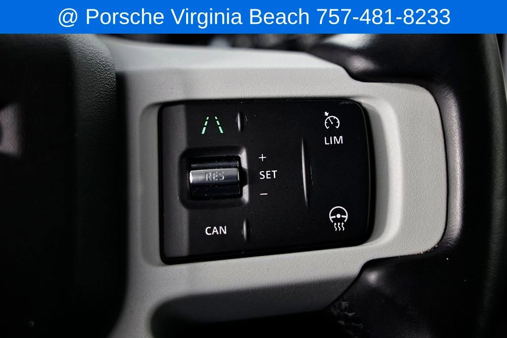 Used 2023 Land Rover Defender 90 S image 32