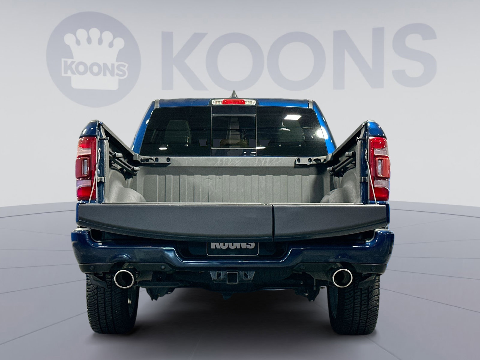 Used 2022 RAM 1500 Limited w/ Bed Utility Group image 32