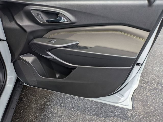 New 2026 Chevrolet Trax ACTIV w/ Sunroof Package FWD image 33