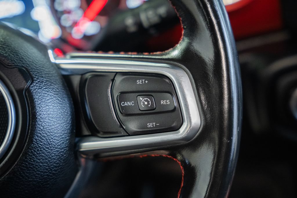Used 2021 Jeep Gladiator Rubicon w/ LED Lighting Group AWD/4WD image 28