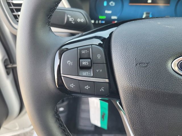 New 2025 Ford Escape SE w/ PHEV Premium Package FWD image 11