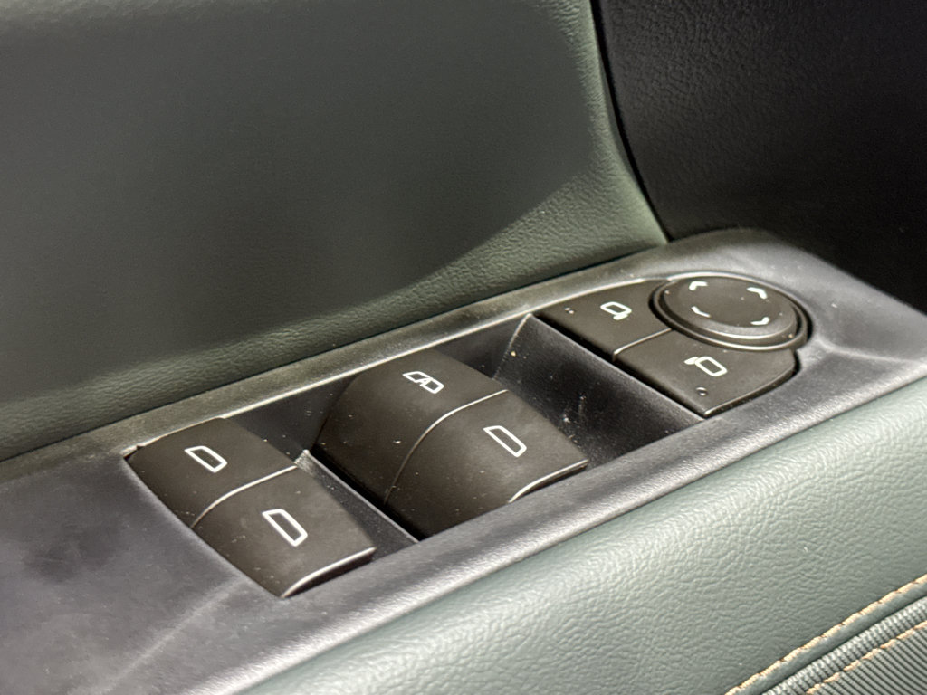 New 2026 GMC Terrain AT4 AWD/4WD image 34
