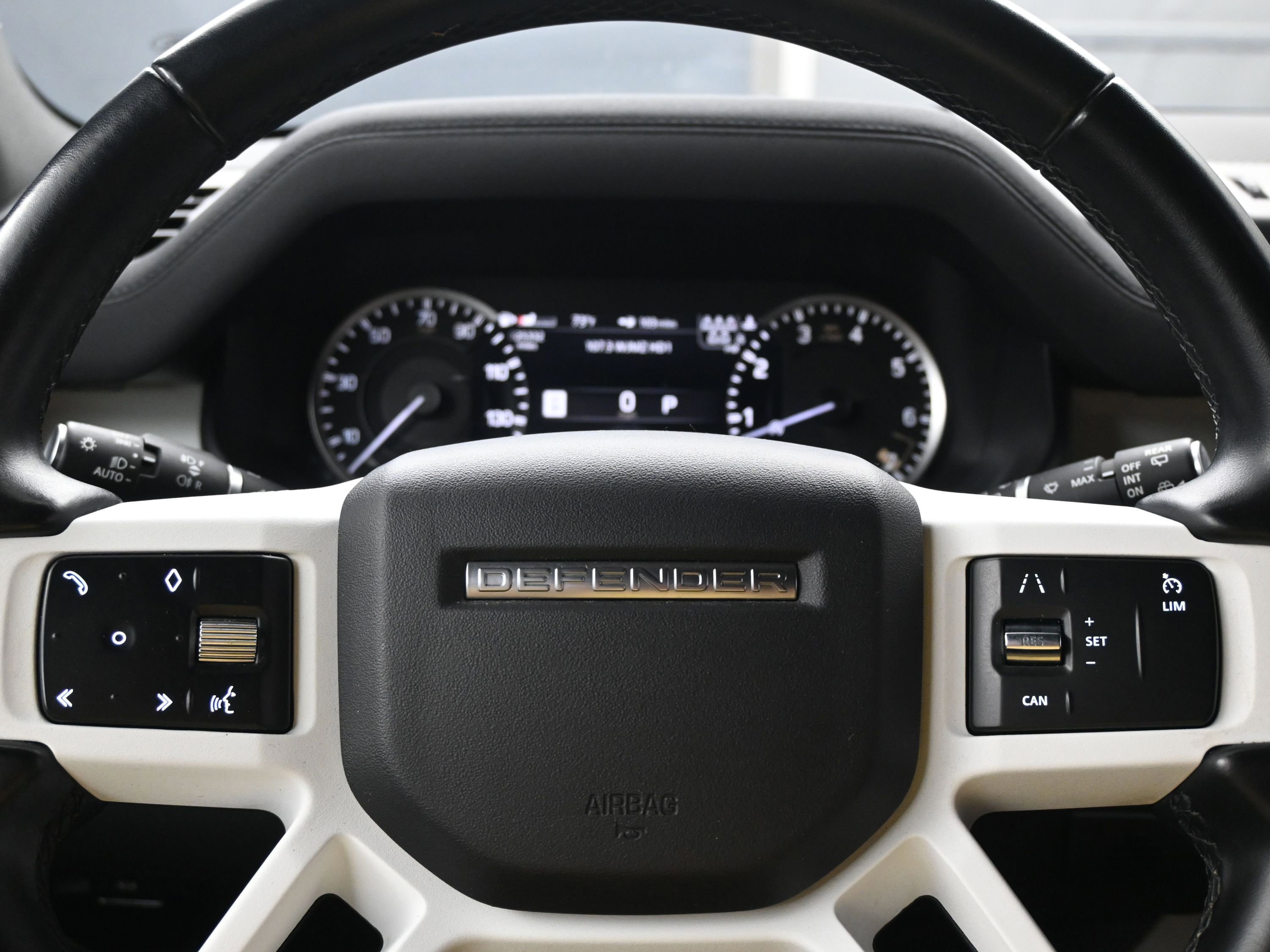 Certified 2023 Land Rover Defender 110 X-Dynamic SE image 20