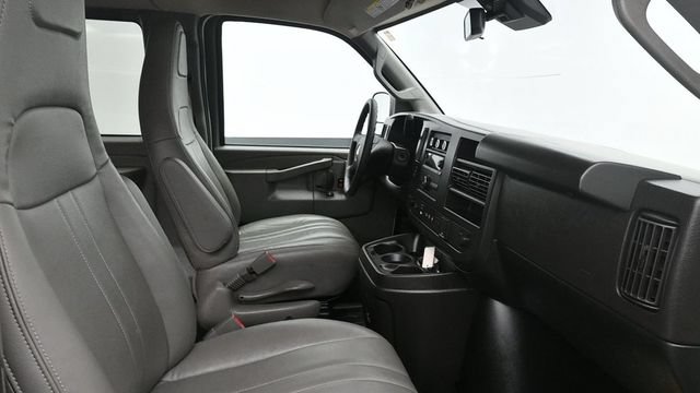 Used 2024 Chevrolet Express 3500 LS RWD image 18