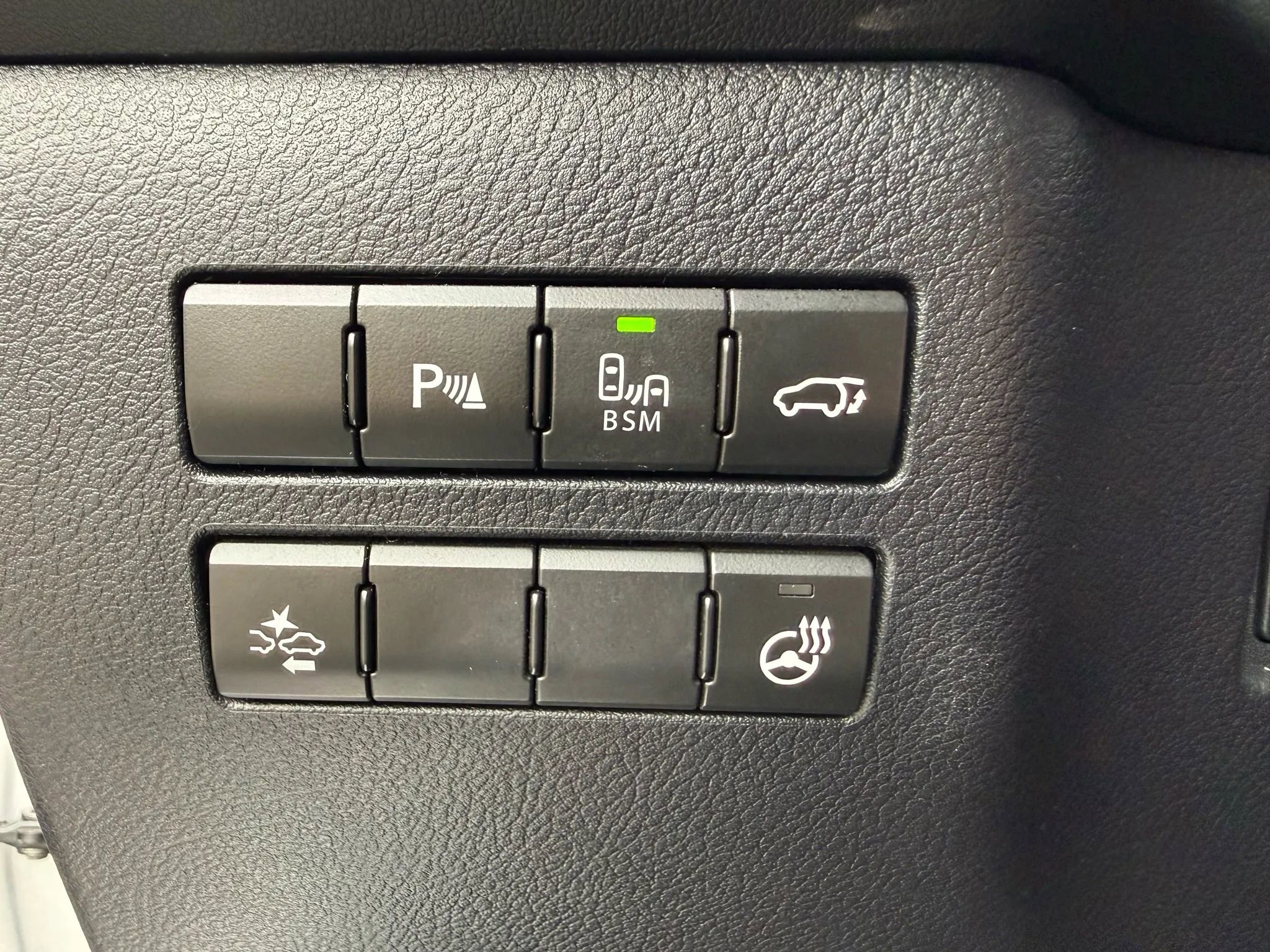 Used 2016 Lexus NX 300h AWD image 30