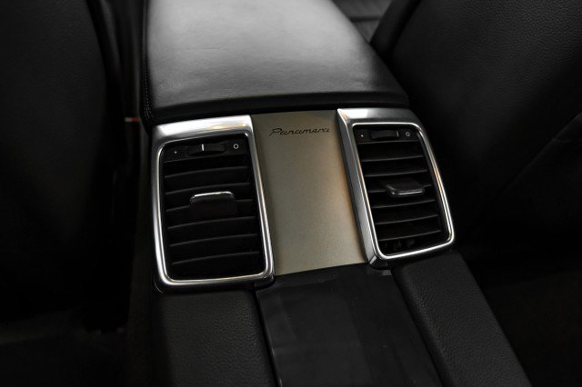 Used 2010 Porsche Panamera S image 35