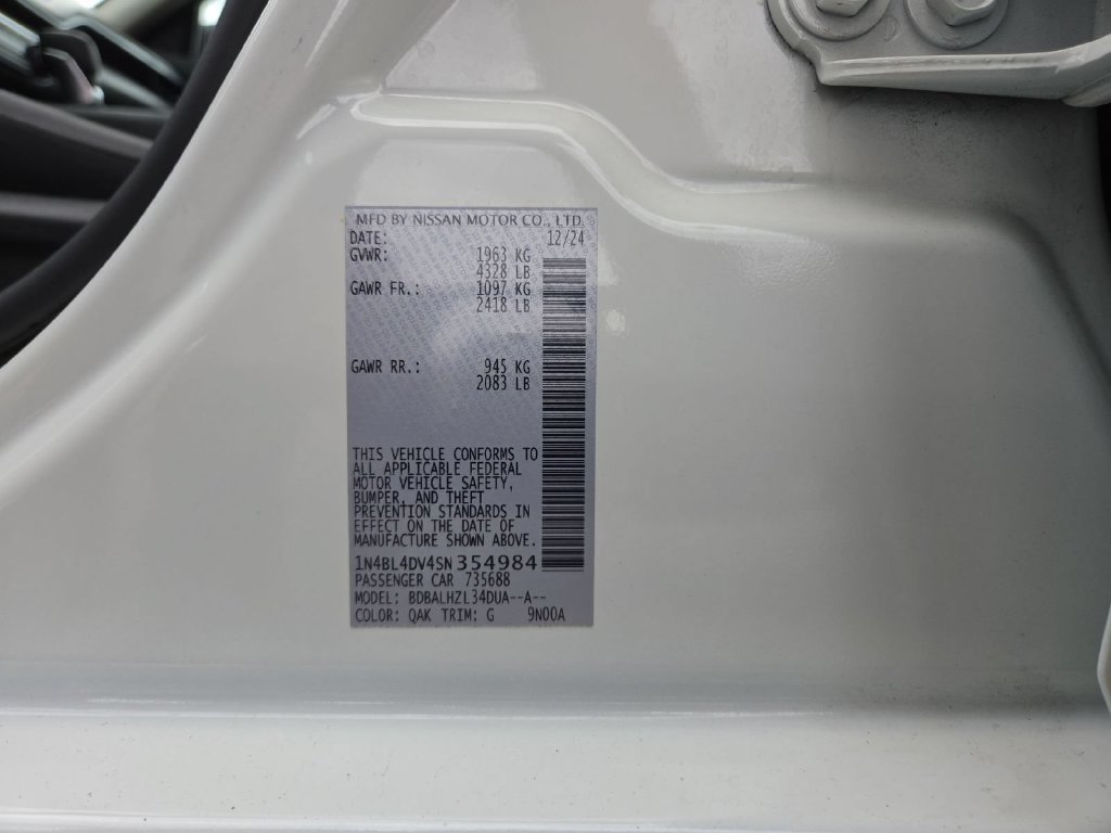 Used 2025 Nissan Altima 2.5 SV FWD image 31