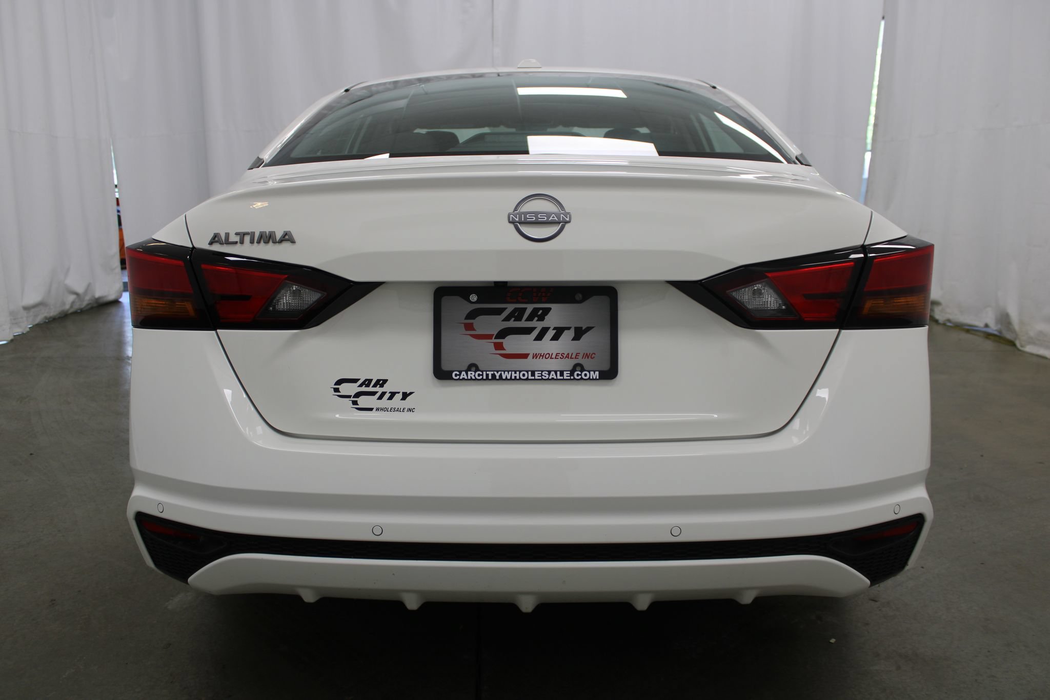 Used 2025 Nissan Altima 2.5 S FWD image 7