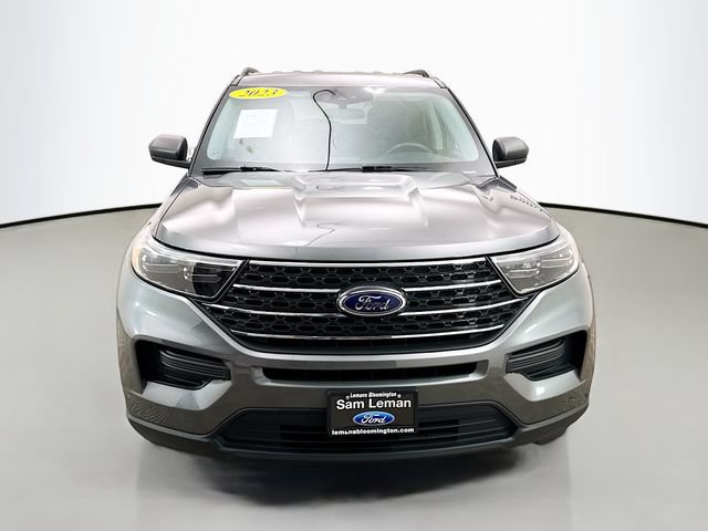Used 2023 Ford Explorer XLT w/ Class IV Trailer Tow Package AWD/4WD image 2