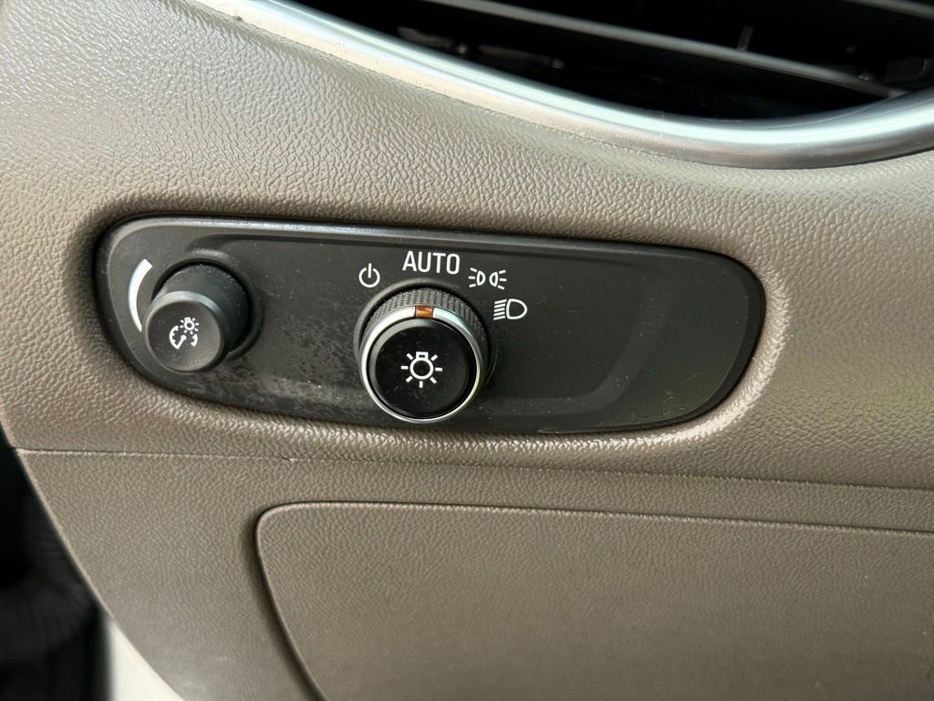 Used 2020 Chevrolet Malibu LT w/ Fleet LT Safety Plus Package image 30