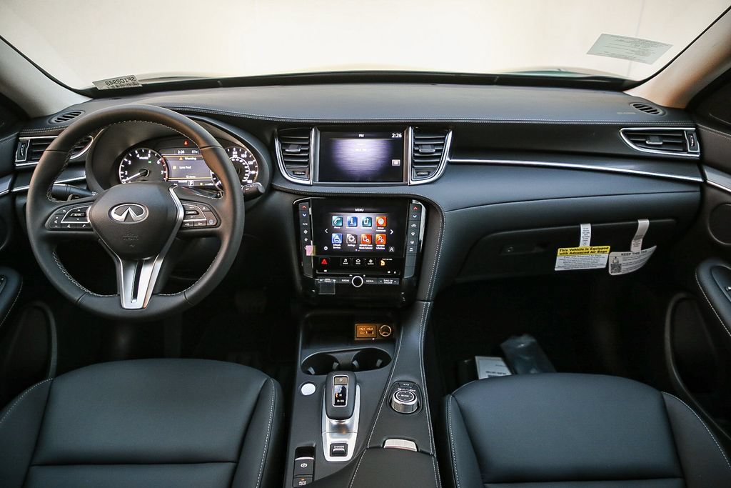 Certified 2025 INFINITI QX50 Pure AWD/4WD image 12
