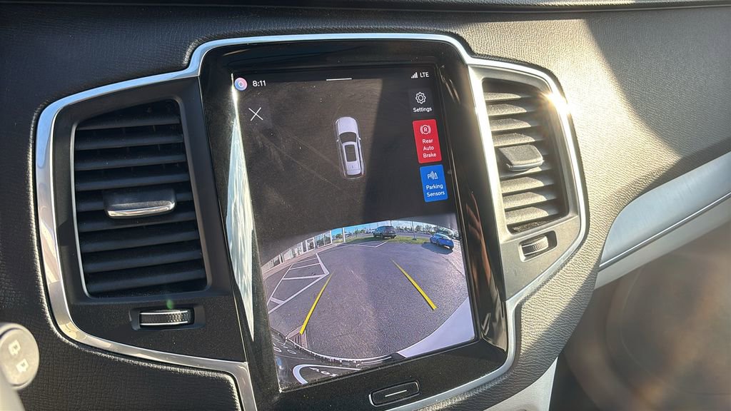 Used 2023 Volvo XC90 B5 Core w/ Climate Package image 19