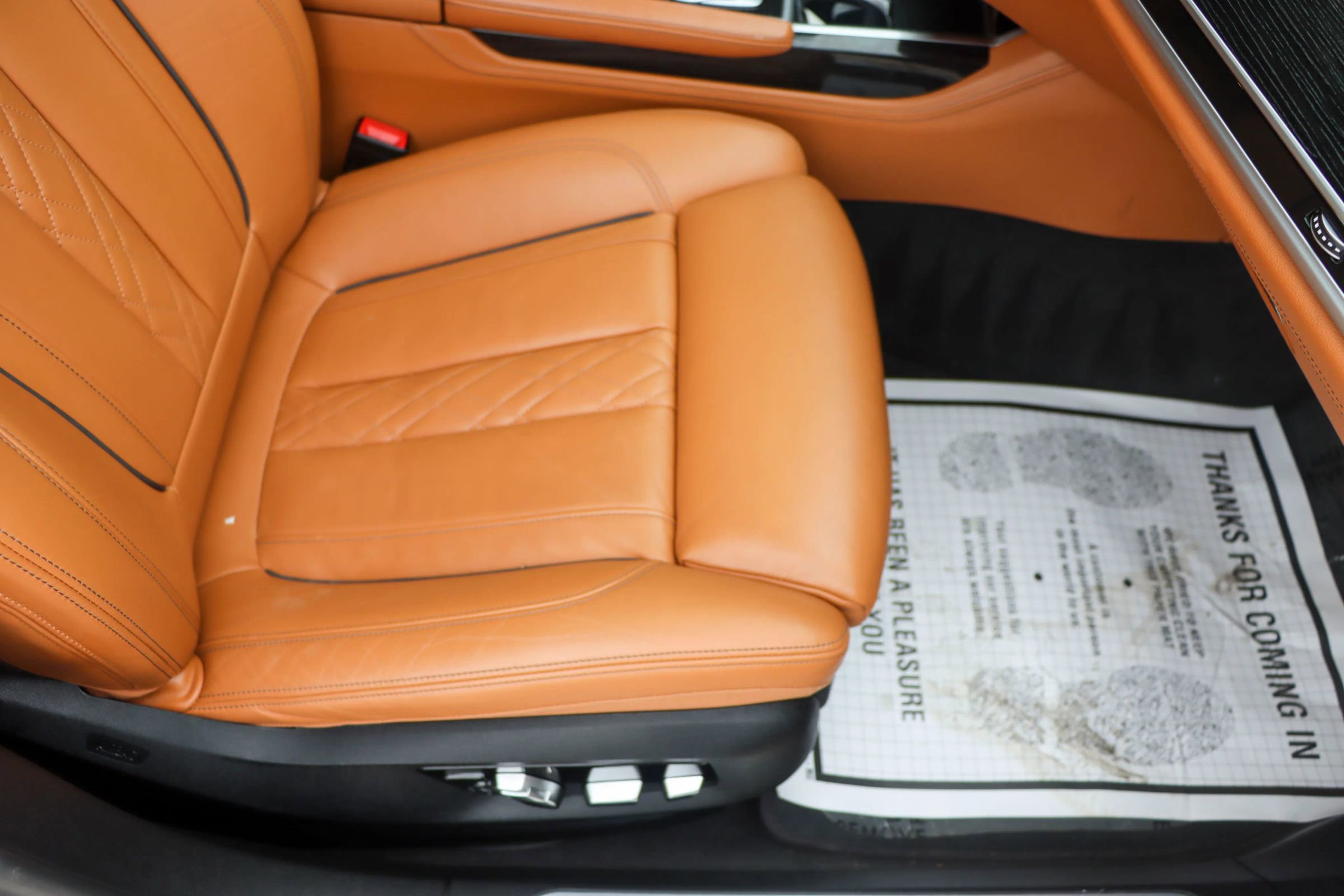 Used 2020 BMW 740i w/ M Sport Package RWD image 22