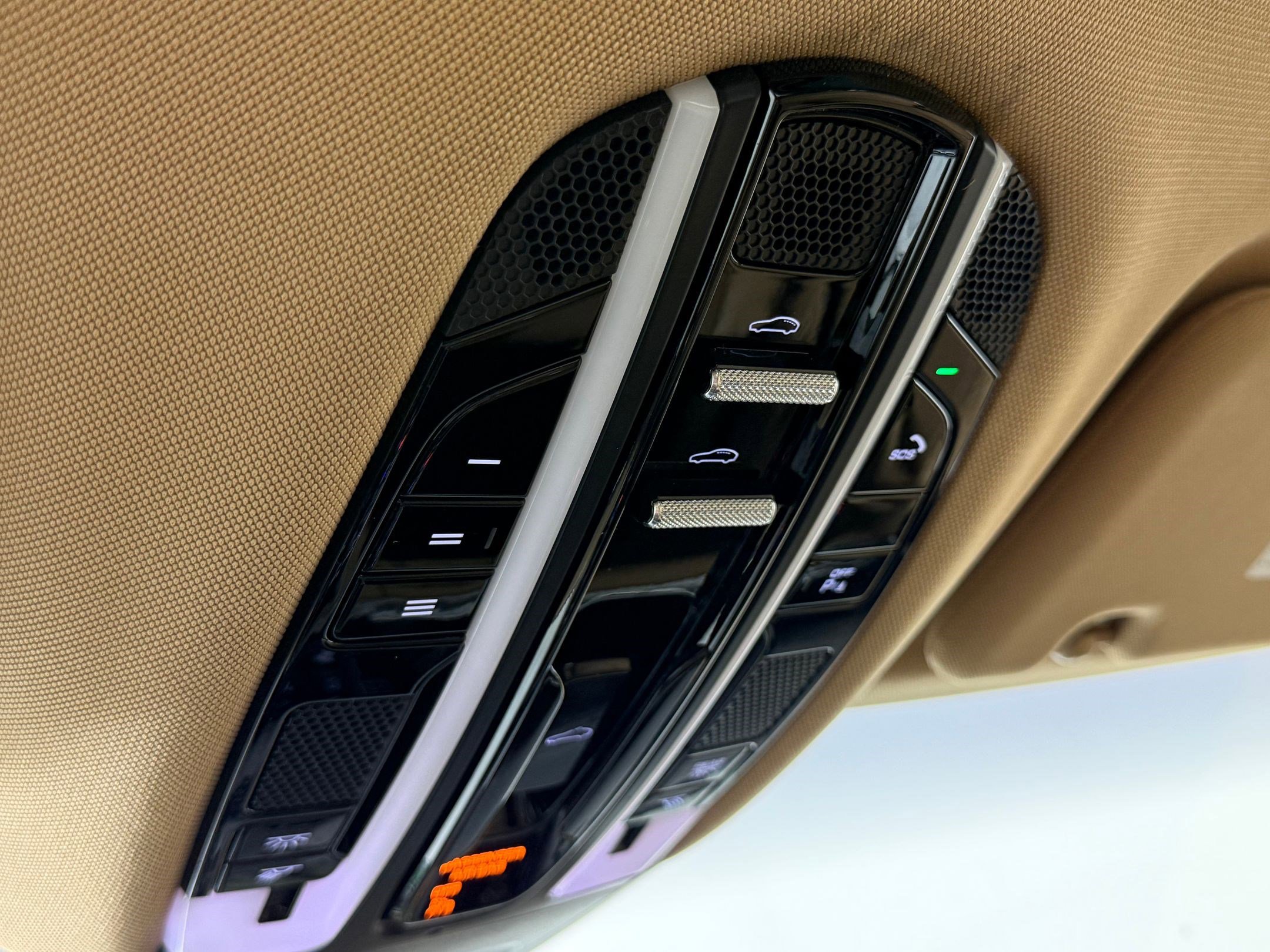 Used 2023 Porsche Panamera Platinum Edition image 27