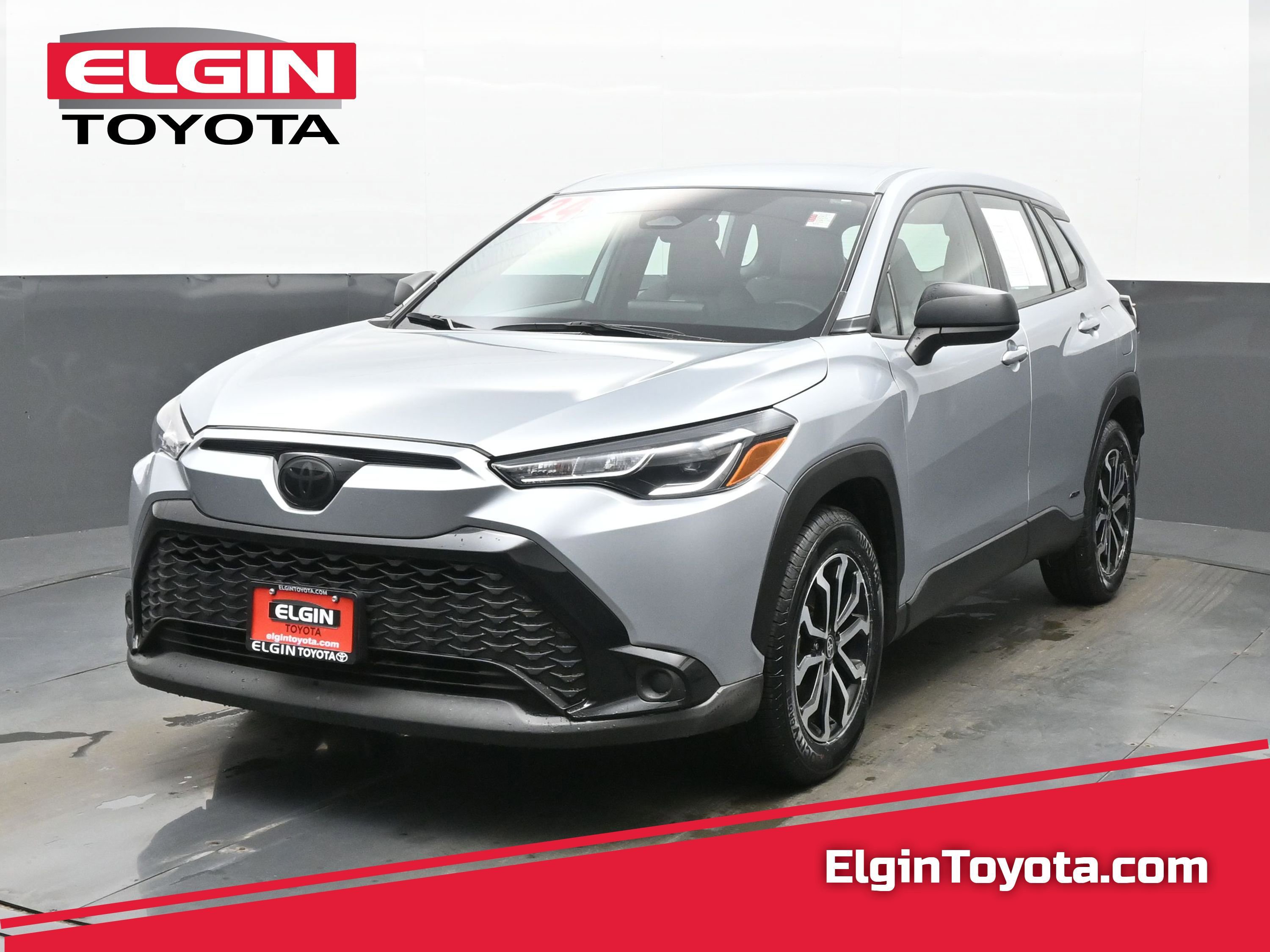 Used 2024 Toyota Corolla Cross S AWD/4WD image 1