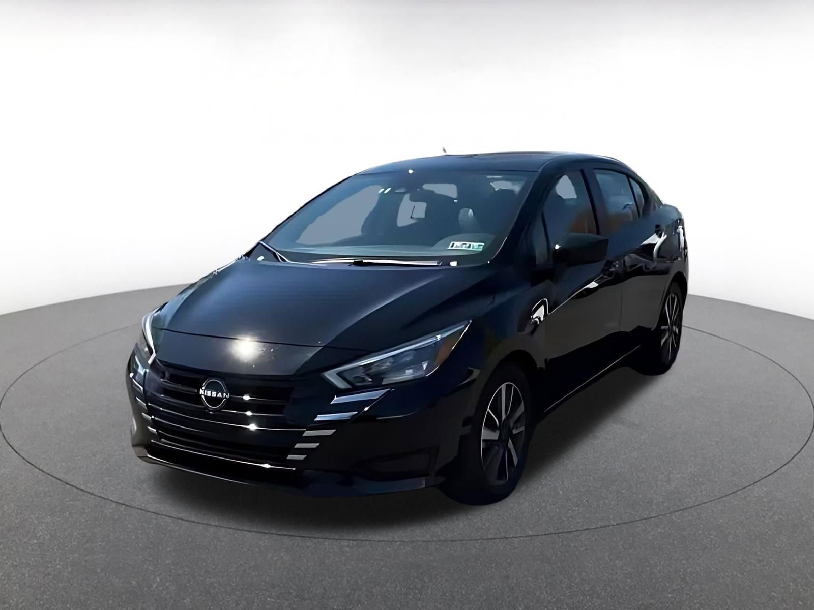 Used 2025 Nissan Versa SV FWD image 4