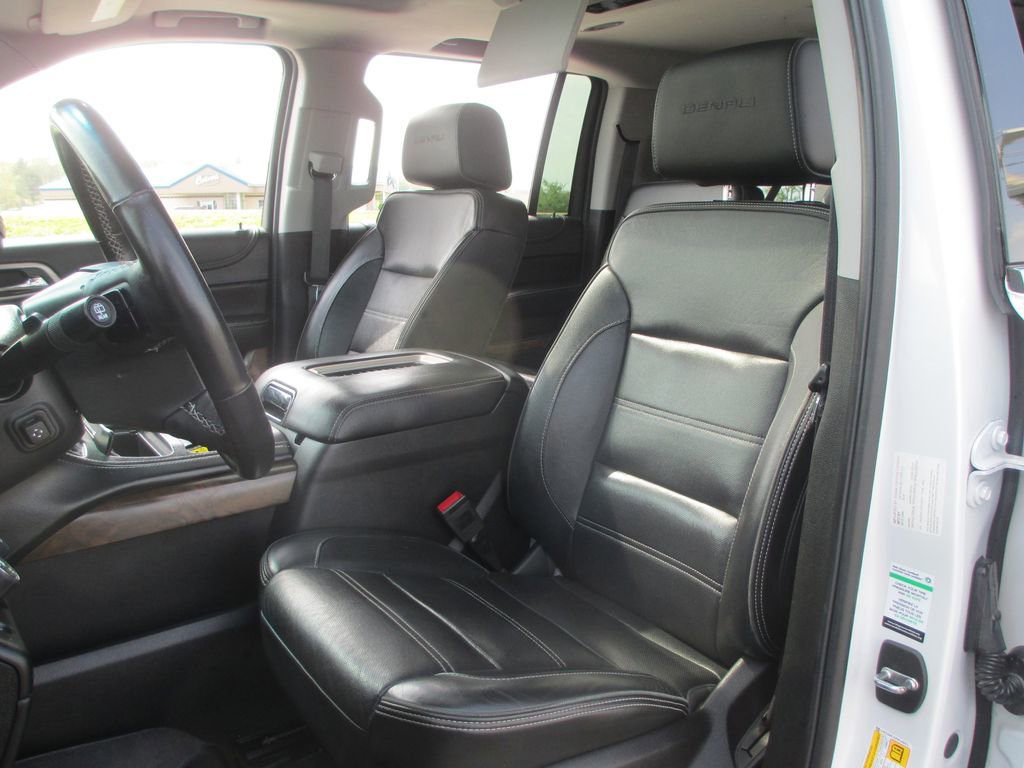 Used 2019 GMC Yukon XL Denali w/ Denali Ultimate Package image 23