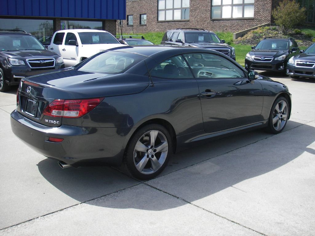 Used 2010 Lexus IS 250C image 12