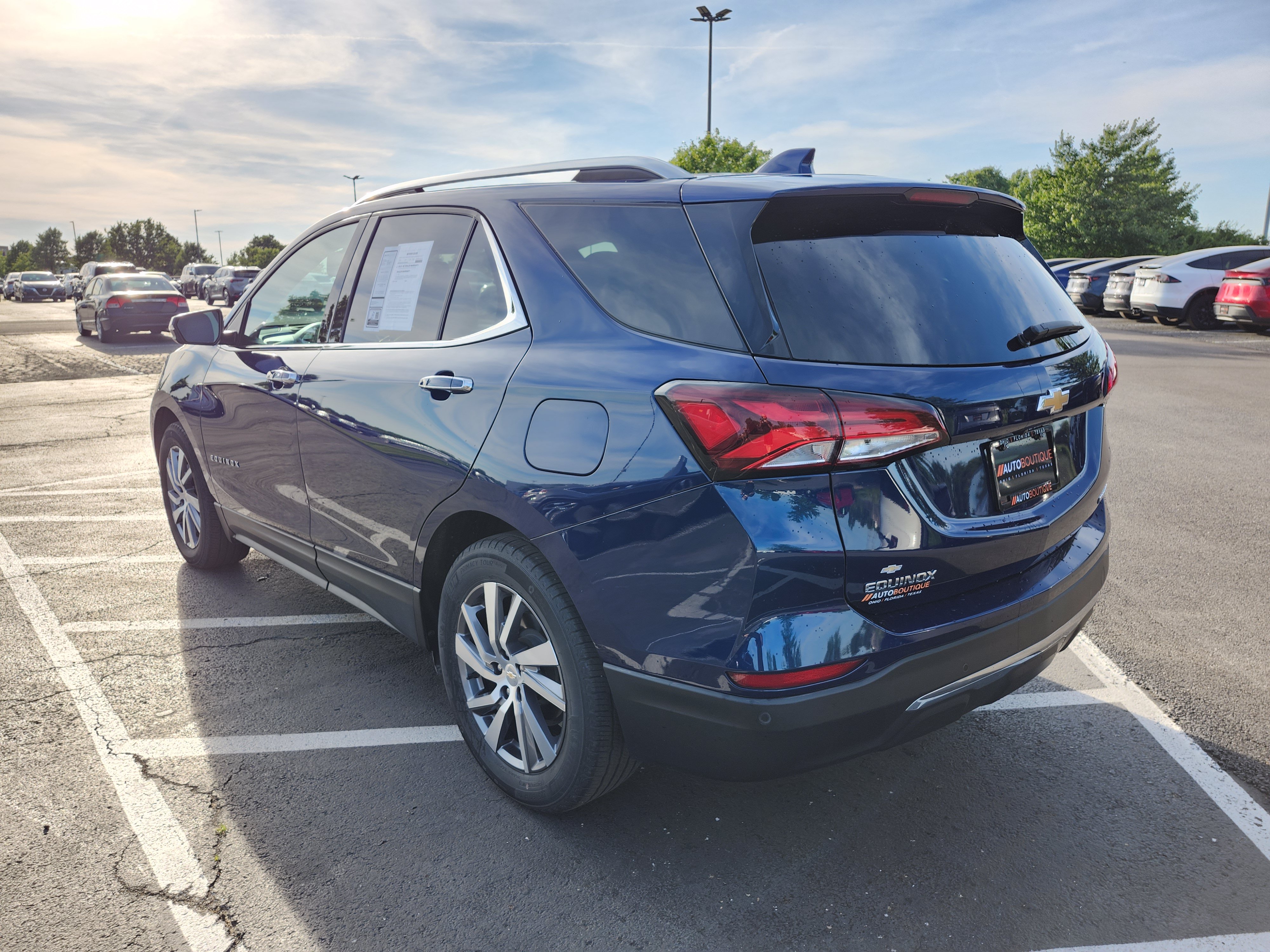 Used 2023 Chevrolet Equinox Premier FWD image 13