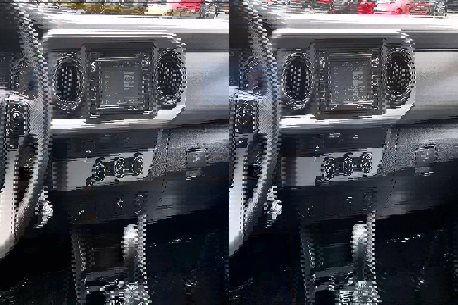 Used 2017 Toyota Tacoma SR5 w/ SR5 Appearance Package (SM) image 7