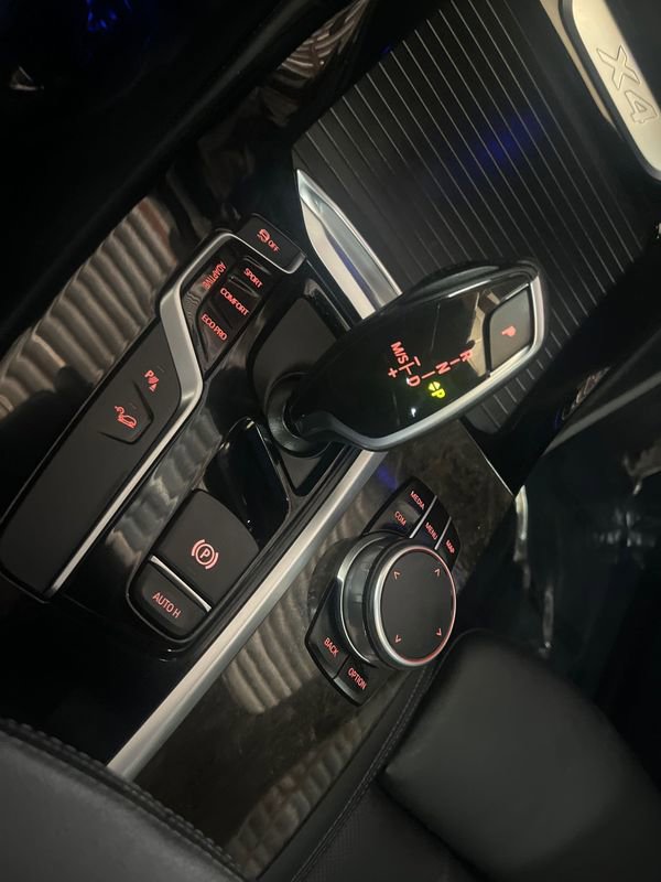 Used 2019 BMW X4 xDrive30i w/ M Sport Package 2 image 25