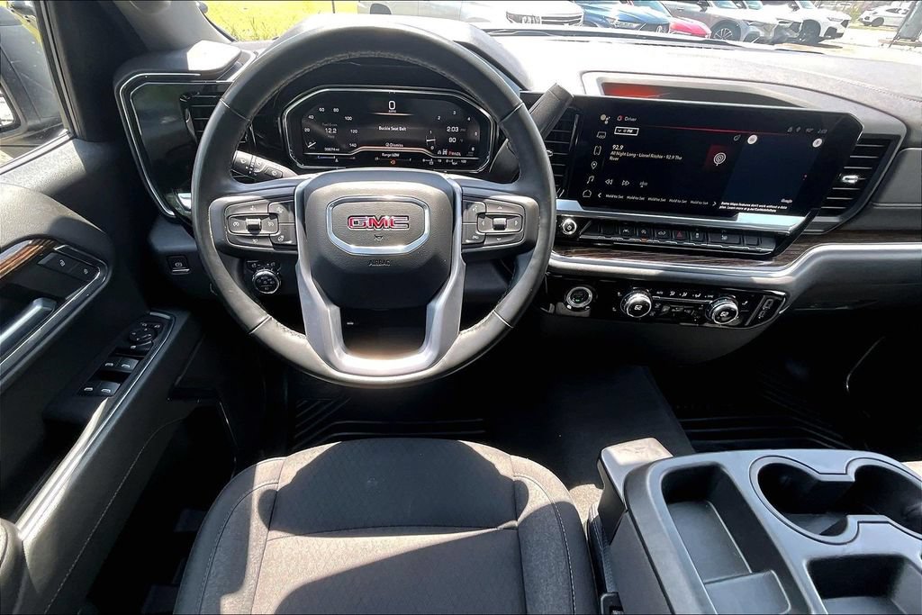 Used 2024 GMC Sierra 1500 Elevation AWD/4WD image 7