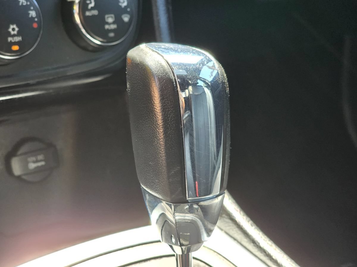 Used 2012 Chrysler 200 Limited FWD image 44