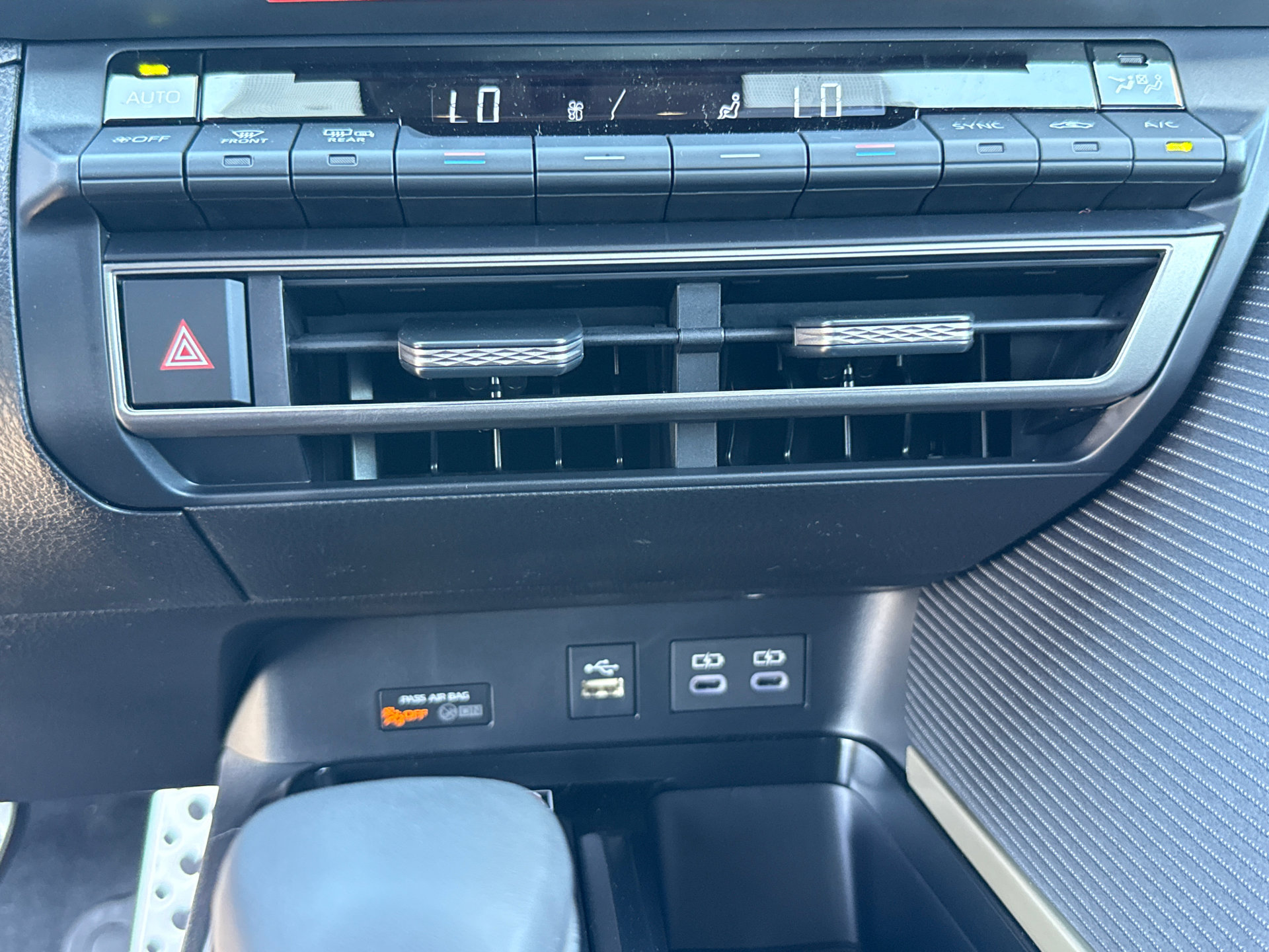Certified 2026 Toyota Camry Hybrid image 27