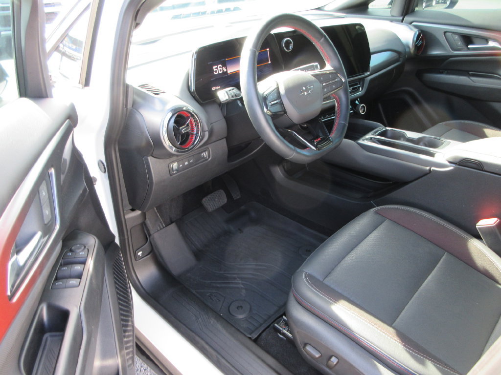 Certified 2024 Chevrolet Equinox EV RS FWD image 13