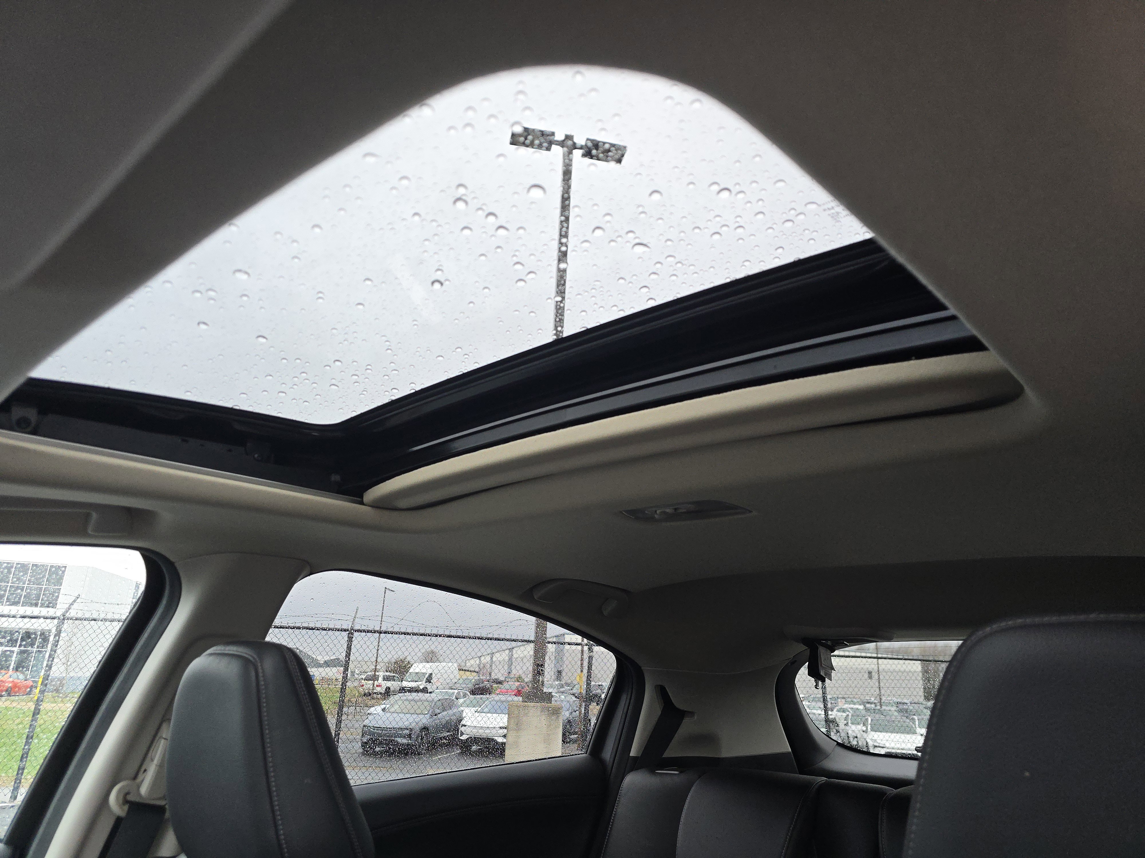 Used 2020 Honda HR-V Touring image 9