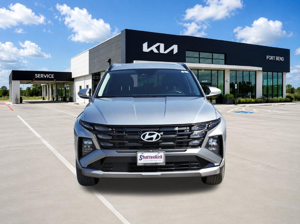 Used 2025 Hyundai Tucson SEL FWD image 2