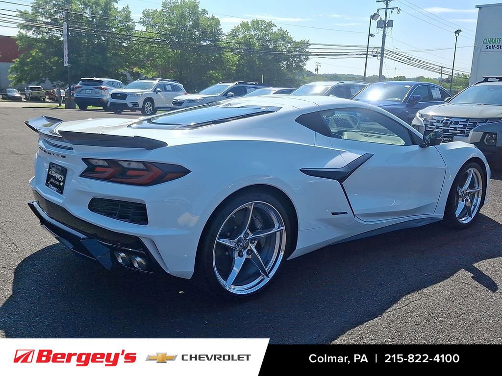 New 2025 Chevrolet Corvette E-Ray image 13