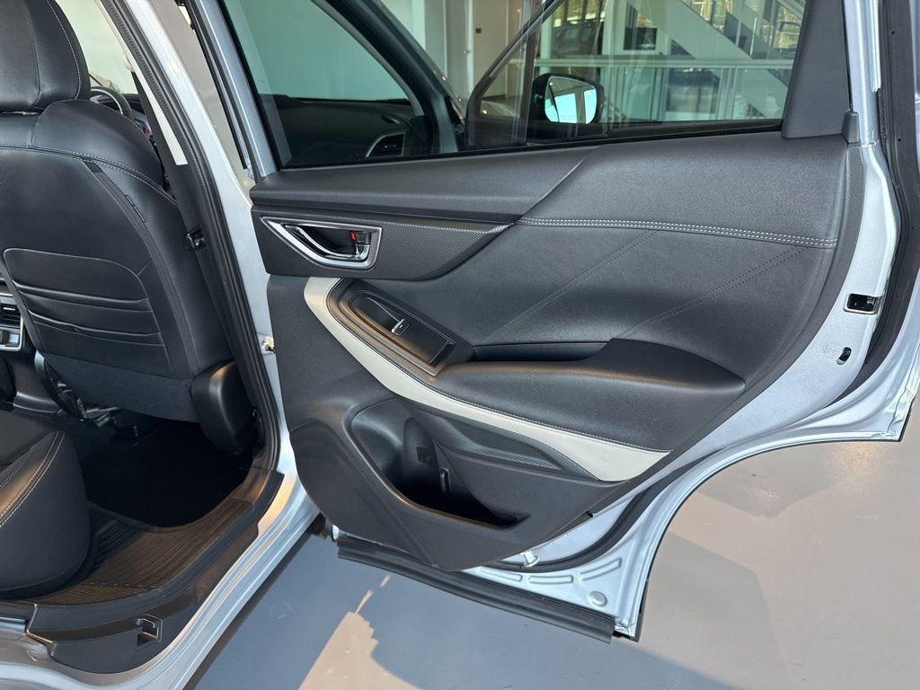 Used 2023 Subaru Forester Limited image 33