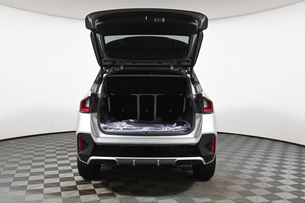 New 2027 BMW X1 xDrive28i AWD/4WD image 31