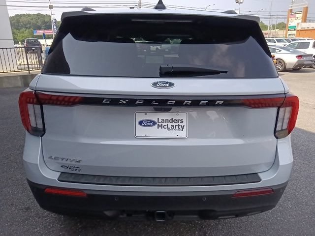 New 2026 Ford Explorer Active RWD image 4