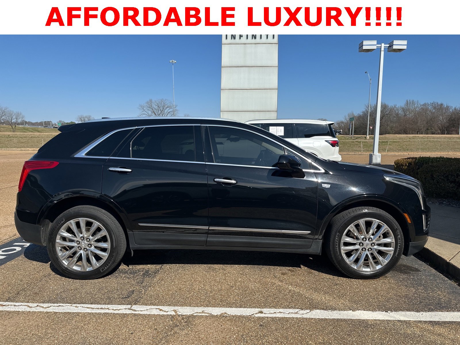 Used 2019 Cadillac XT5 Luxury image 3