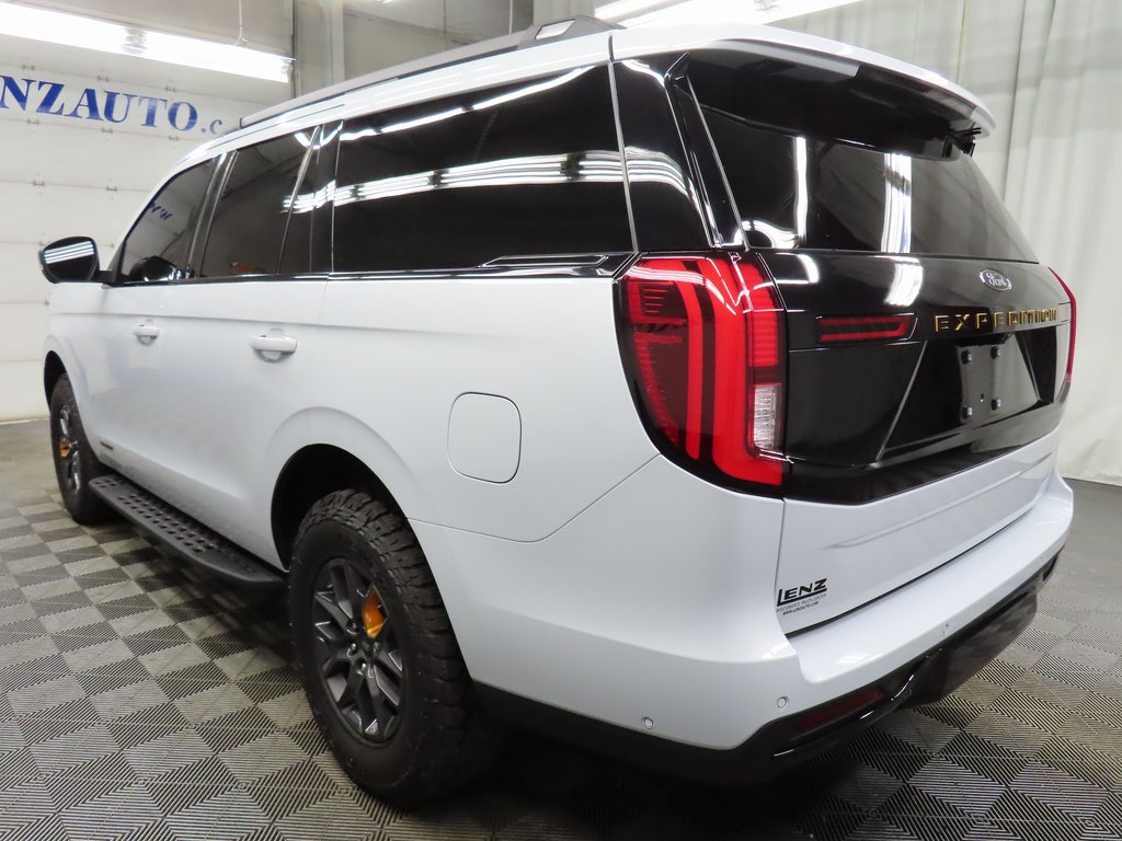 Used 2025 Ford Expedition Tremor image 5