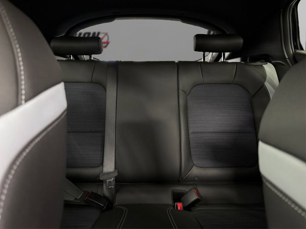 Used 2025 Buick Envista Preferred w/ Convenience I Package image 19