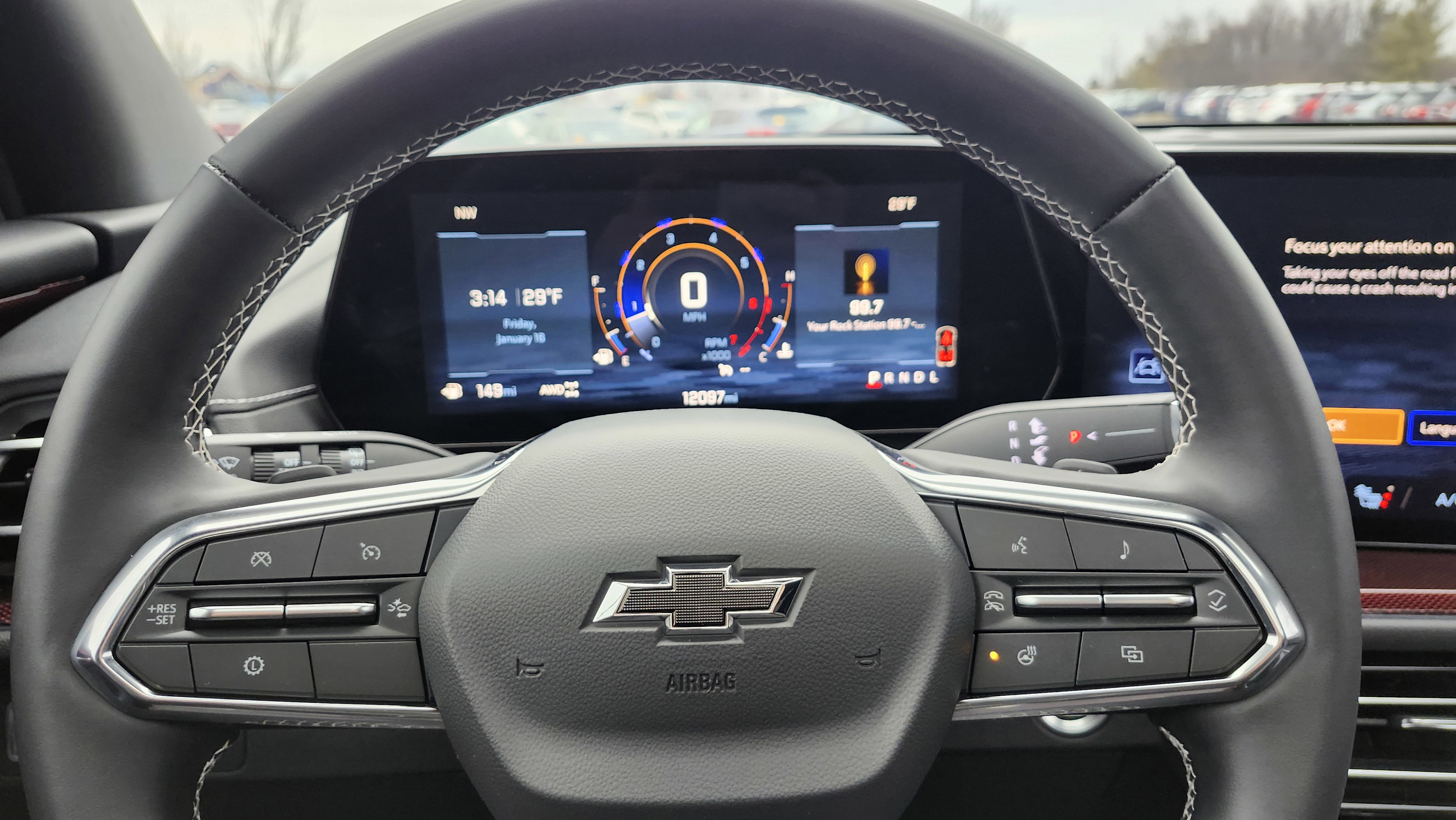 Used 2025 Chevrolet Traverse Z71 w/ LPO, Floor Liner Package image 31