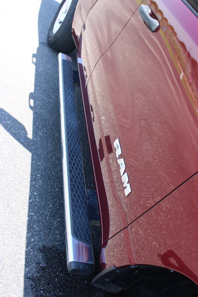 Used 2023 RAM 1500 Big Horn RWD image 14