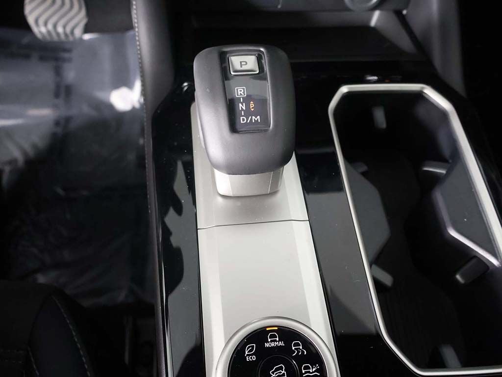 New 2026 Mitsubishi Outlander LE FWD image 44