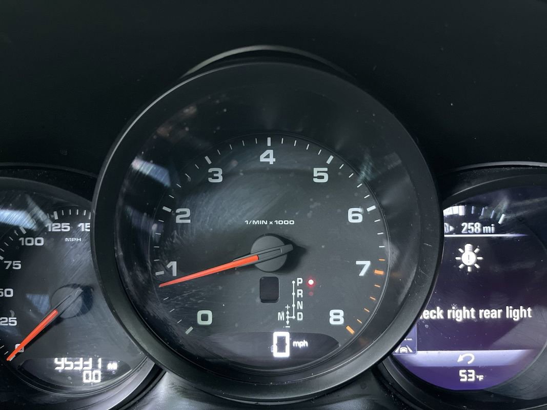 Used 2020 Porsche Macan image 18