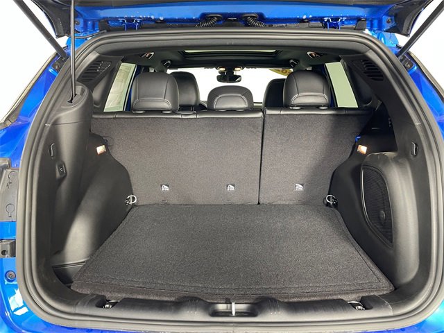 New 2025 Jeep Compass Latitude w/ Sun & Sound Group image 17